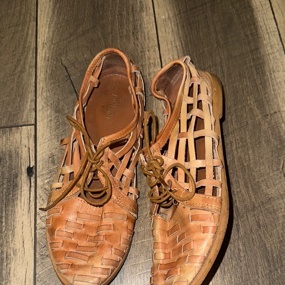 Woven Leather Shoes in Tan - Picture 2 of 7